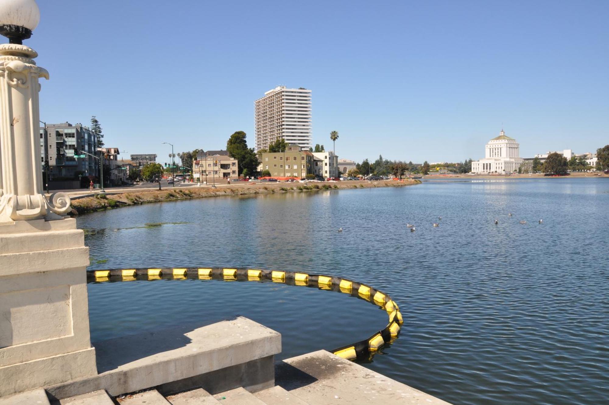 Americas Best Value Inn - Downtown Oakland/Lake Merritt Exterior photo
