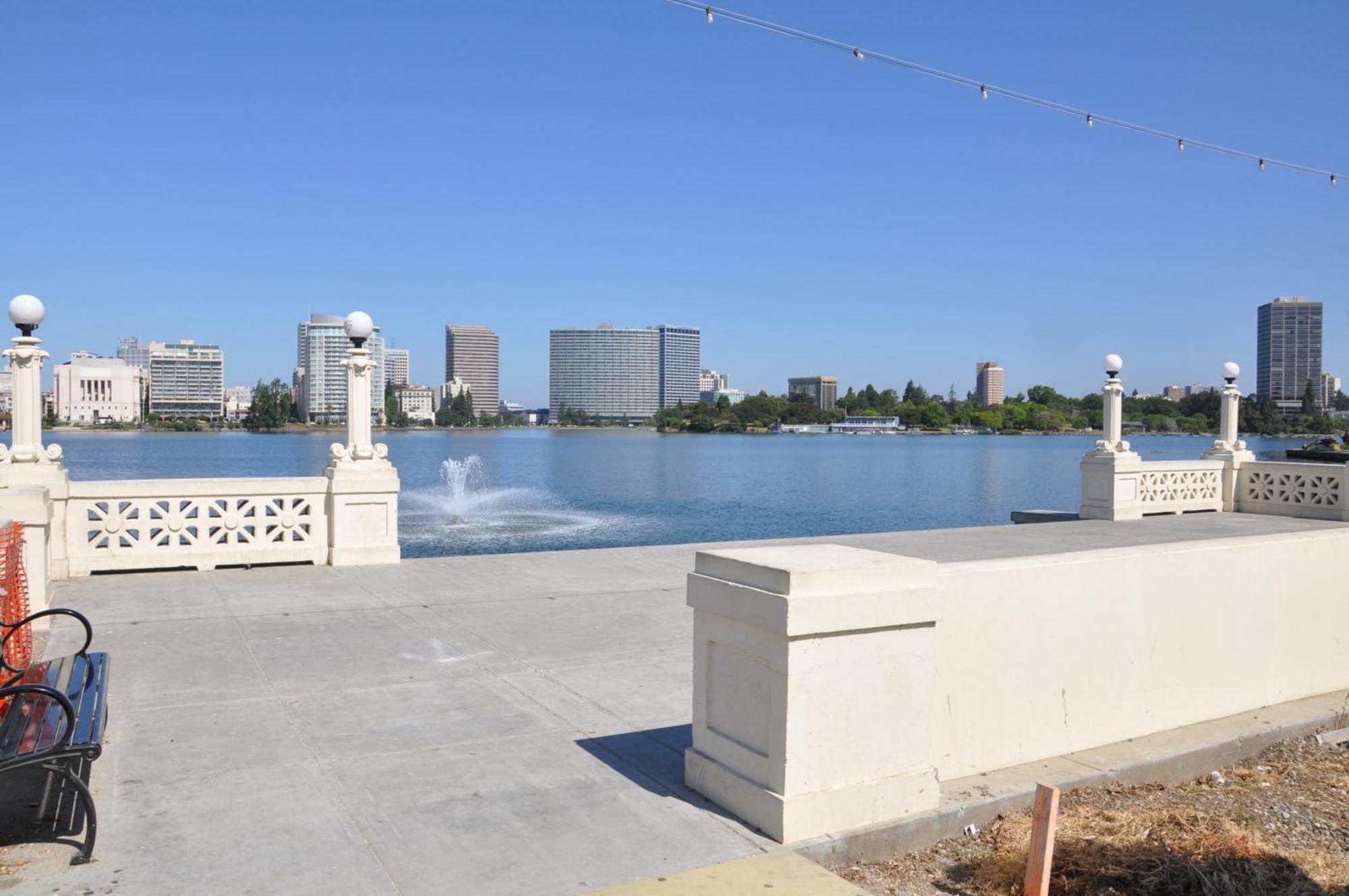 Americas Best Value Inn - Downtown Oakland/Lake Merritt Exterior photo