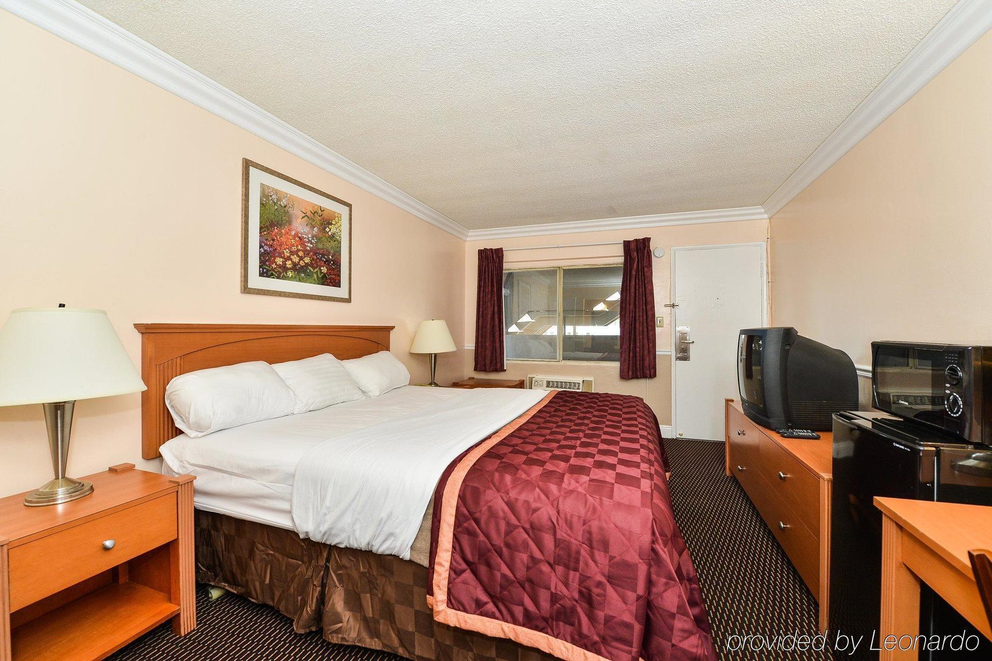 Americas Best Value Inn - Downtown Oakland/Lake Merritt Exterior photo