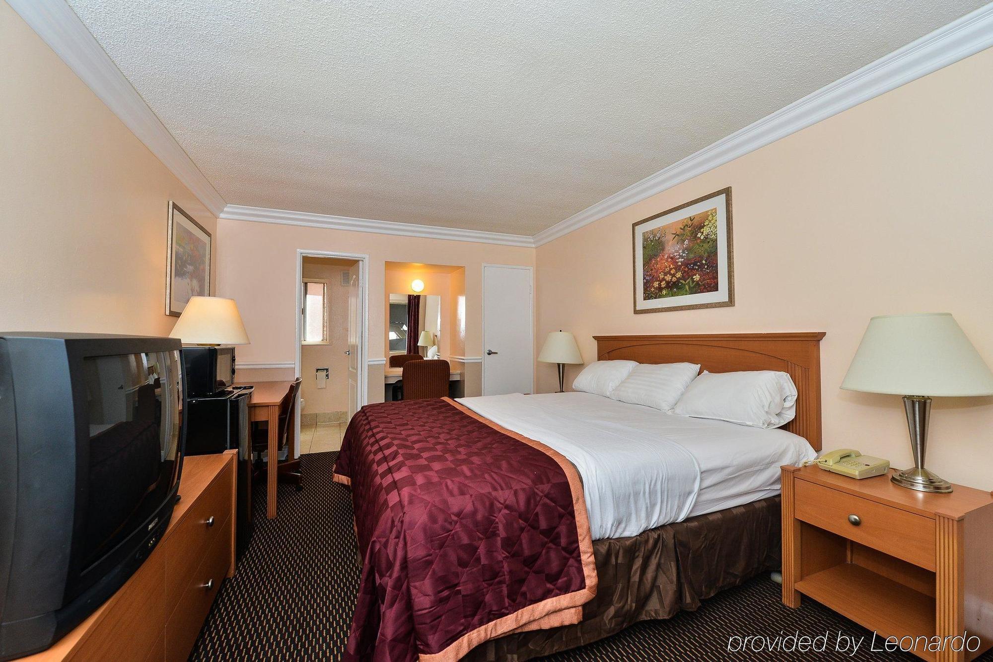 Americas Best Value Inn - Downtown Oakland/Lake Merritt Exterior photo