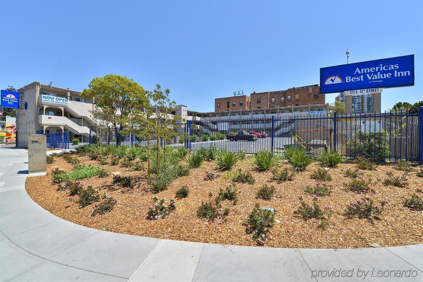 Americas Best Value Inn - Downtown Oakland/Lake Merritt Exterior photo