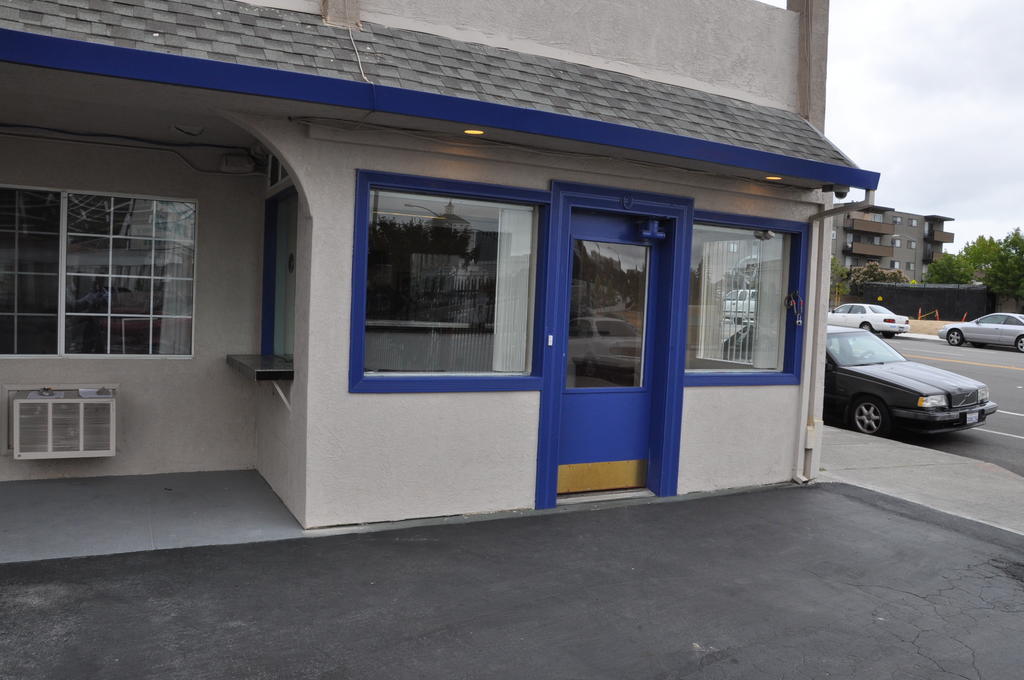 Americas Best Value Inn - Downtown Oakland/Lake Merritt Exterior photo